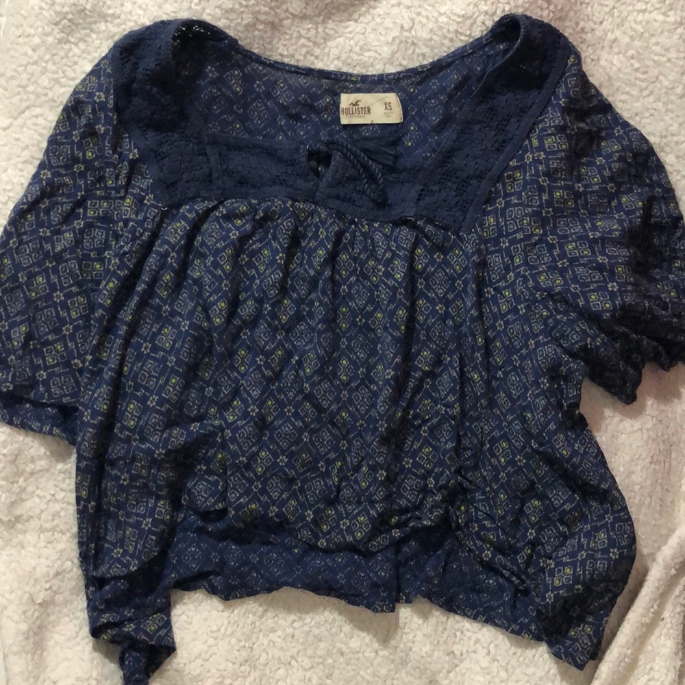 Cropped tee